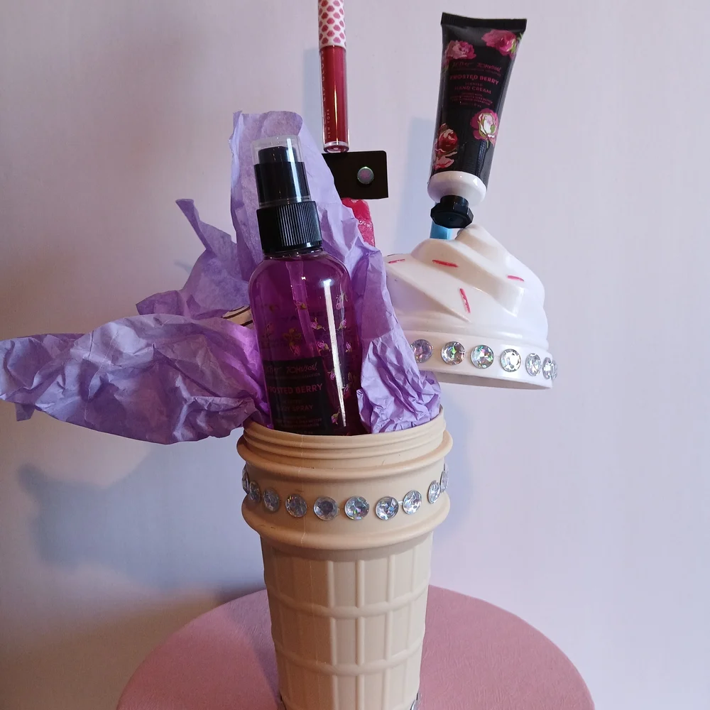 Ice Cream Cone Nicole Miller, BJ Celebration Concept/Gift Set